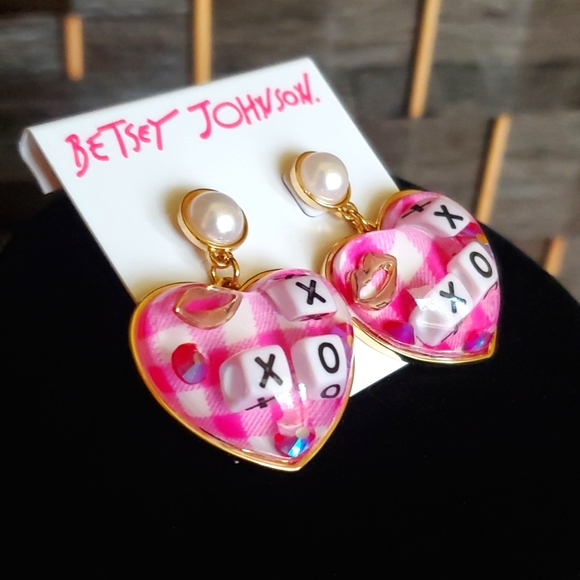 Betsey Johnson XOXO Heart Earrings - Picture 3 of 8
